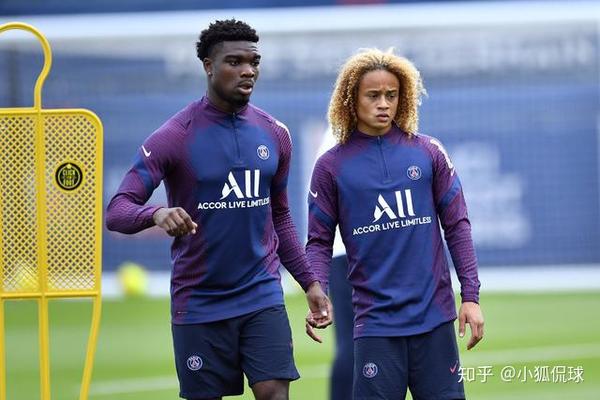 电竞-包含迈阿密热火内部会议纪要流出——集结日强势反弹，法甲使命明确，轮换策略成焦点的词条